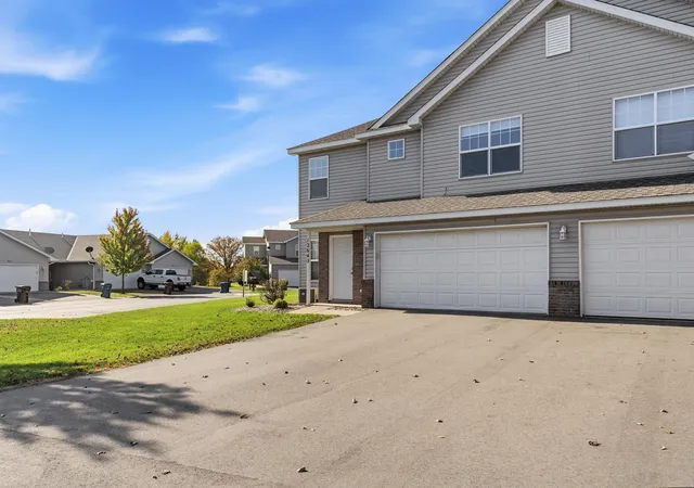 Photo 2 of Single family home for sale at 12640 Pond View Rd, Zimmerman, MN 55398 | MLS# 7160699 | Listing updated on 2026-10-22