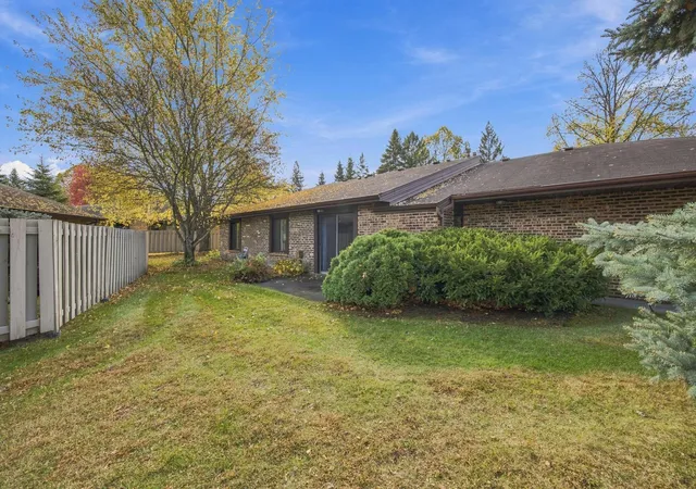 Photo 2 of Single family home for sale at 1014 Weston Ln N, Minneapolis, MN 55447 | MLS# 7160709 | Listing updated on 2026-10-29