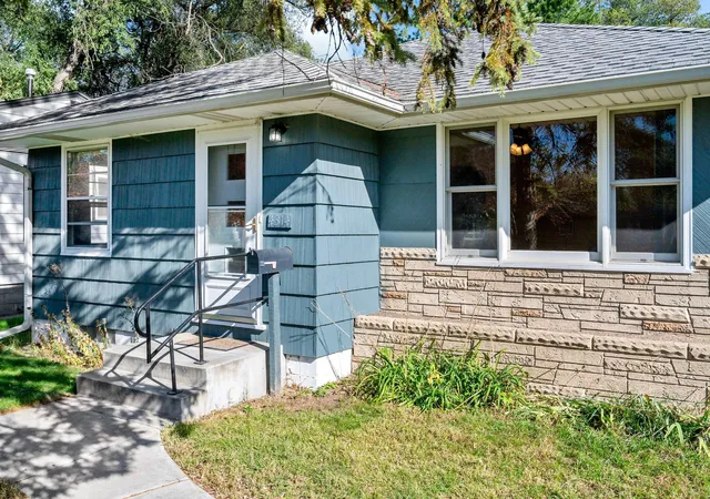 Photo 1 of Single family home for sale at 4314 Zane Ave N, Minneapolis, MN 55422 | MLS# 7160718 | Listing updated on 2026-10-23