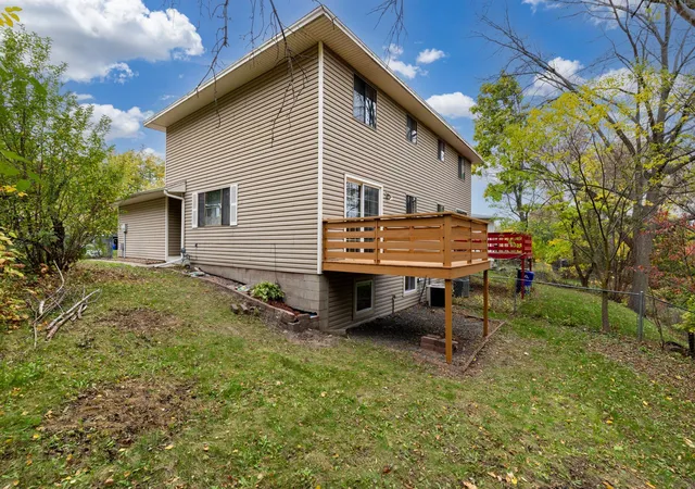 Photo 3 of Townhouse for sale at 326 Morningside Cir, Saint Paul, MN 55119 | MLS# 7160722 | Listing updated on 2026-10-20