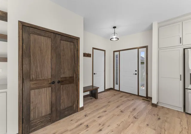 Photo 4 of Single family home for sale at 15626 Sycamore St, Andover, MN 55304 | MLS# 7160729 | Listing updated on 2026-10-21