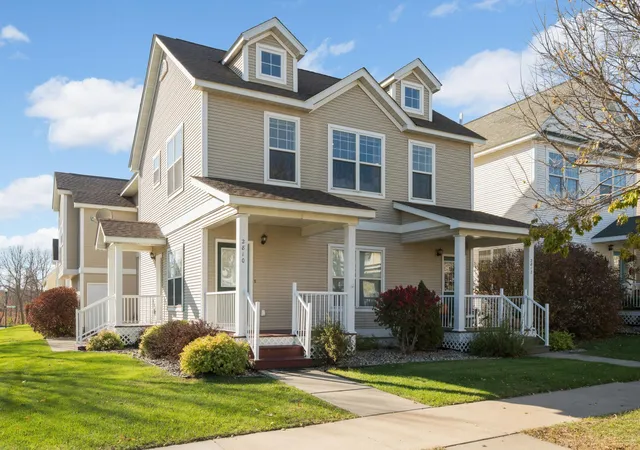 Condo for sale at 2812 Faulkner Dr, Chaska, MN 55318 | MLS# 7160730