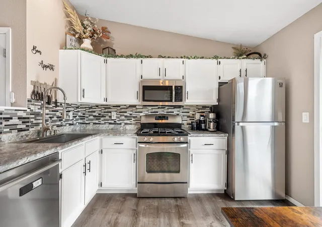 Photo 3 of Single family home for sale at 5336 184th Street W, Farmington, MN 55024 | MLS# 7160736 | Listing updated on 2026-10-17