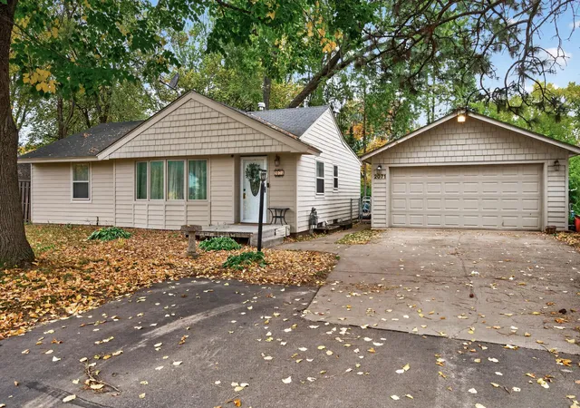 Photo 2 of Single family home for sale at 2071 Cedar Ave, Saint Paul, MN 55110 | MLS# 7160750 | Listing updated on 2026-10-22