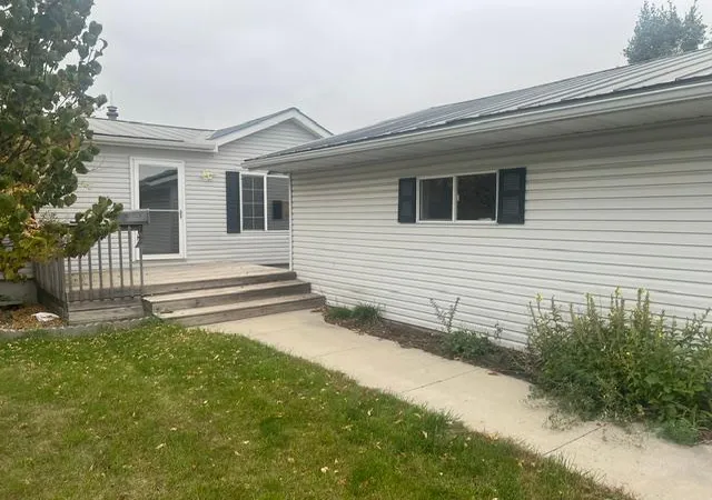 Photo 1 of Single family home for sale at 411 Port Ct, Breckenridge, MN 56520 | MLS# 7160751 | Listing updated on 2026-10-20