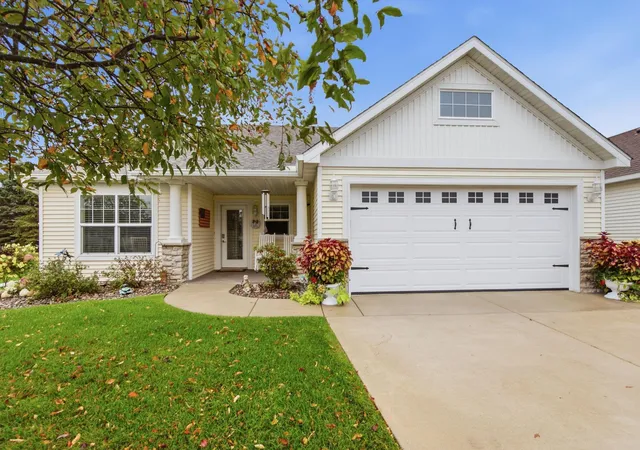 Photo 1 of Single family home for sale at 6353 Westwood Pkwy, Saint Cloud, MN 56303 | MLS# 7160762 | Listing updated on 2026-10-28