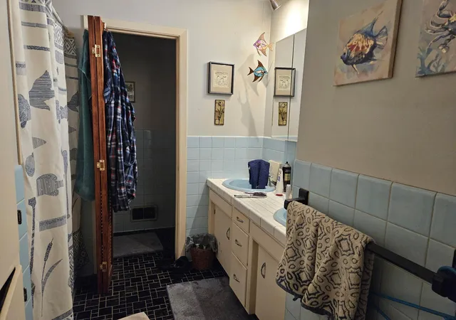 Photo 4 of House for sale at 2663-2665 Rice Crk Ter, Saint Paul, MN 55112 | MLS# 7160769 | Listing updated on 2026-10-29