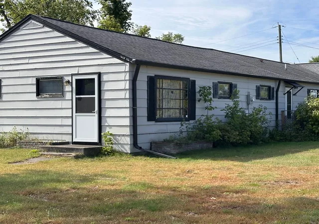 Photo 3 of Single family home for sale at 1318 2nd Street SE, Bemidji, MN 56601 | MLS# 7160780 | Listing updated on 2026-10-20
