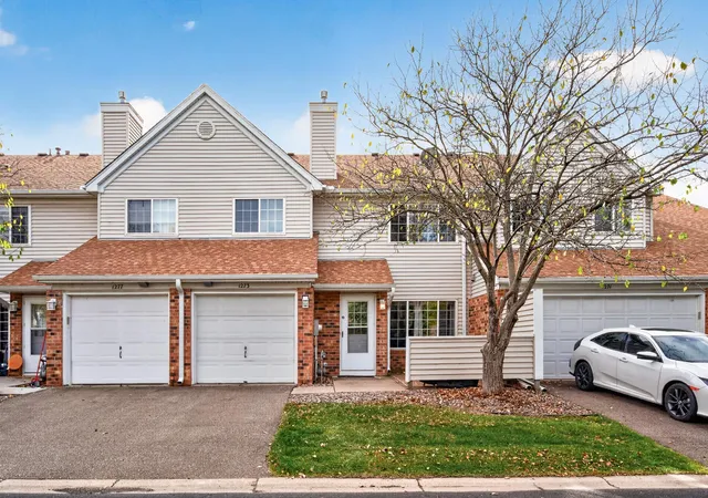 Photo 1 of Single family home for sale at 1273 Birch Ct, White Bear Lake, MN 55110 | MLS# 7160792 | Listing updated on 2026-10-17