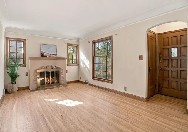 Photo 4 of Sale Pending at 3721 Joppa Ave S, Saint Louis Park, MN 55416 | MLS# 7160809 | Listing updated on 2026-10-28