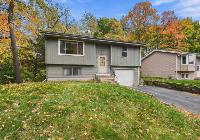 Photo 1 of Single family home for sale at 4605 Cumberland Rd, Mound, MN 55364 | MLS# 7160818 | Listing updated on 2026-10-26