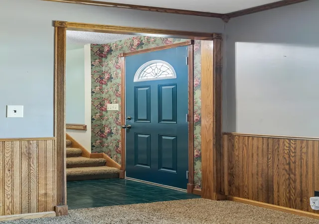 Photo 4 of Single family home for sale at 2442 Orchard Ln, Saint Paul, MN 55110 | MLS# 7160821 | Listing updated on 2026-10-28