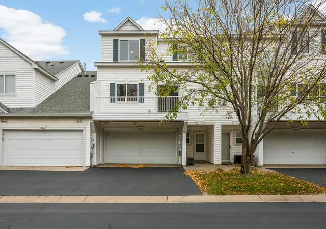 Photo 1 of Single family home for sale at 3802 Abercrombie Ln, Stillwater, MN 55082 | MLS# 7160835 | Listing updated on 2026-10-16