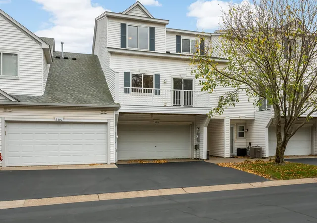 Photo 2 of Single family home for sale at 3802 Abercrombie Ln, Stillwater, MN 55082 | MLS# 7160835 | Listing updated on 2026-10-16