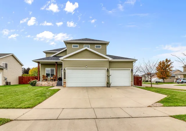 Photo 2 of Single family home for sale at 4203 18th Street S, Moorhead, MN 56560 | MLS# 7160838 | Listing updated on 2026-10-22