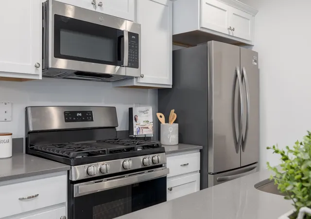 Photo 3 of Townhouse for sale at 2030 James Ave N, Minneapolis, MN 55411 | MLS# 7160840 | Listing updated on 2026-10-17