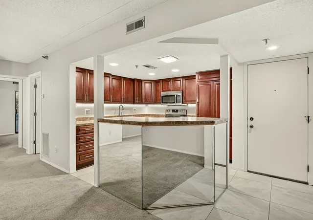 Photo 2 of Condo for sale at 625 19th Street Nw #507, Rochester, MN 55901 | MLS# 7160842 | Listing updated on 2026-10-20