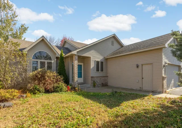 Single family home for sale at 933 Ivy Hills Rd, Belle Plaine, MN 56011 | MLS# 7160843