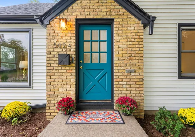 Photo 3 of Single family home for sale at 3024 Texas Ave S, Minneapolis, MN 55426 | MLS# 7160858 | Listing updated on 2026-10-20