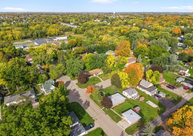 Photo 3 of Single family home for sale at 403 3rd Avenue NW, Buffalo, MN 55313 | MLS# 7160859 | Listing updated on 2026-10-23