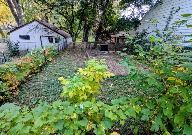 Photo 4 of Single family home for sale at 3117 Douglas Dr N, Minneapolis, MN 55422 | MLS# 7160876 | Listing updated on 2026-10-16