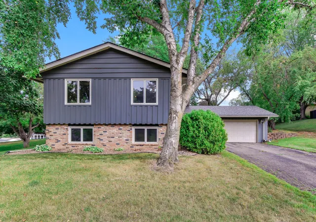 Photo 1 of Single family home for sale at 13121 Upton Ave S, Burnsville, MN 55337 | MLS# 7160903 | Listing updated on 2026-10-22