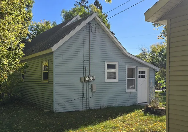 Photo 3 of Single family home for sale at 304 Spruce Ave NE, Cass Lake, MN 56633 | MLS# 7160919 | Listing updated on 2026-10-18