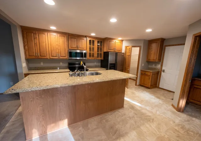 Photo 4 of Single family home for sale at 534 Delaware St SW, Lonsdale, MN 55046 | MLS# 7160921 | Listing updated on 2026-10-16