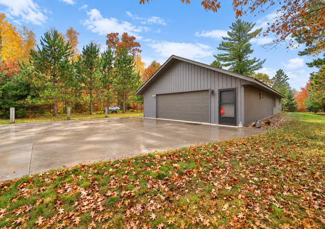 Photo 1 of Single family home for sale at 6141 Bourbon Ln, Pequot Lakes, MN 56472 | MLS# 7160927 | Listing updated on 2026-10-26