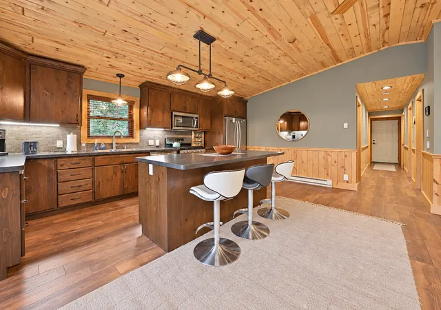 Photo 4 of Single family home for sale at 6141 Bourbon Ln, Pequot Lakes, MN 56472 | MLS# 7160927 | Listing updated on 2026-10-26