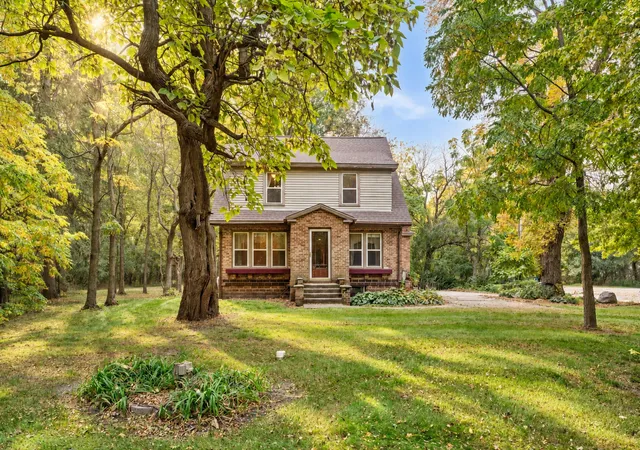 Photo 2 of Single family home for sale at 38759 760 Avenue, Bird Island, MN 55310 | MLS# 7160941 | Listing updated on 2026-10-23
