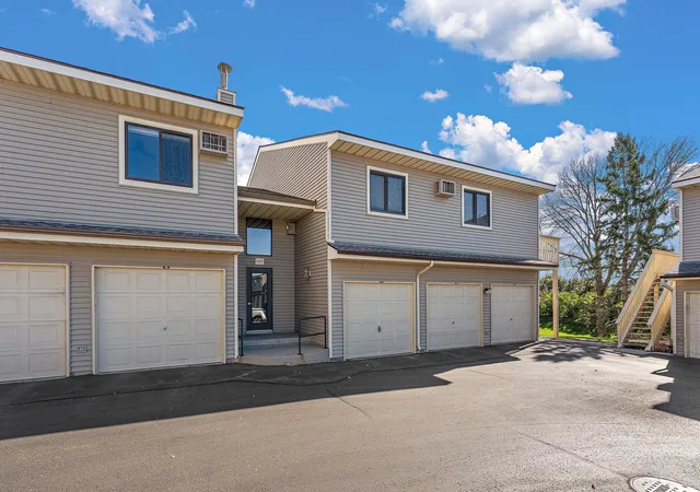Photo 2 of Condo for sale at 14835 Endicott Way #117, Saint Paul, MN 55124 | MLS# 7160949 | Listing updated on 2026-10-22