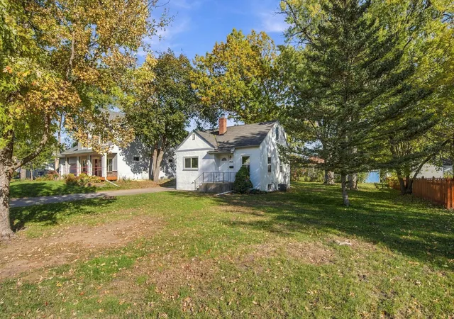Photo 2 of Single family home for sale at 7431 Pillsbury Ave S, Minneapolis, MN 55423 | MLS# 7160970 | Listing updated on 2026-10-23