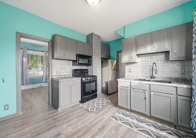 Photo 3 of Sale Pending at 1318 2nd Street S, Saint Cloud, MN 56301 | MLS# 7160971 | Listing updated on 2026-10-29