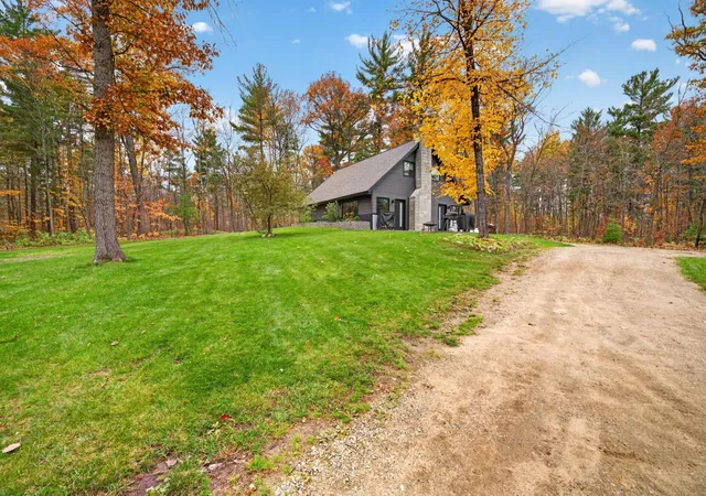 Photo 2 of Single family home for sale at 25350 County 9, Bemidji, MN 56601 | MLS# 7160988 | Listing updated on 2026-10-23