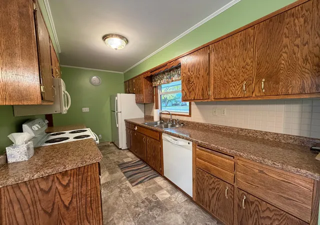 Photo 3 of Single family home for sale at 904 20th Street N, Moorhead, MN 56560 | MLS# 7160989 | Listing updated on 2026-10-28