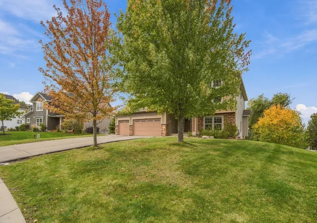 Photo 2 of Single family home for sale at 19317 Hilldale Ave, Lakeville, MN 55044 | MLS# 7160992 | Listing updated on 2026-10-23