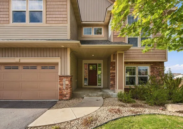 Photo 3 of Single family home for sale at 19317 Hilldale Ave, Lakeville, MN 55044 | MLS# 7160992 | Listing updated on 2026-10-23