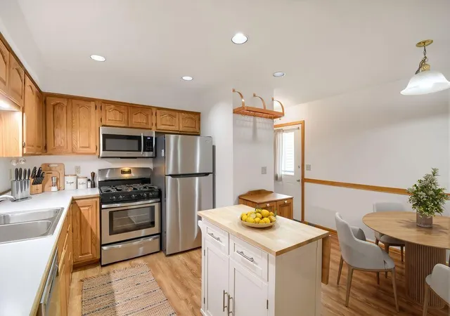 Photo 3 of Townhouse for sale at 1966 Tuenge Dr, Stillwater, MN 55082 | MLS# 7160993 | Listing updated on 2026-10-23