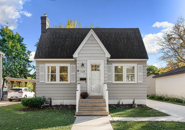 Photo 2 of Single family home for sale at 1109 6th Avenue Nw, Austin, MN 55912 | MLS# 7161004 | Listing updated on 2026-10-21