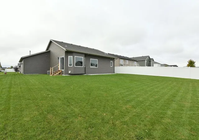 Photo 3 of Single family home for sale at 1220 Legion Ln W, West Fargo, ND 58078 | MLS# 7161006 | Listing updated on 2026-10-17