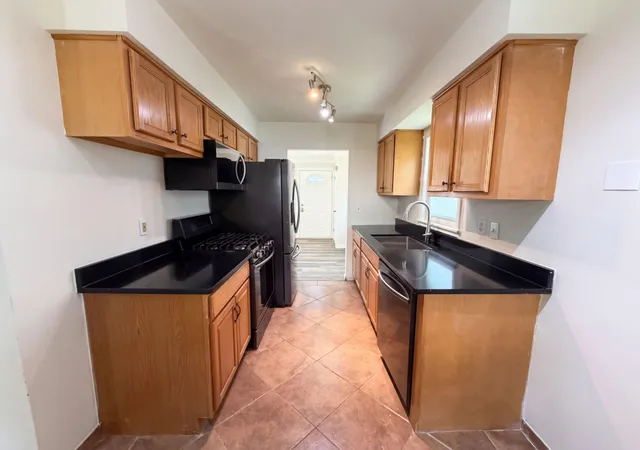 Photo 1 of Single family home for sale at 2517 Nokomis Ave, Saint Paul, MN 55119 | MLS# 7161009 | Listing updated on 2026-10-20