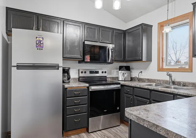Photo 2 of Single family home for sale at 1500 Teal Ct, Buffalo, MN 55313 | MLS# 7161029 | Listing updated on 2026-10-30