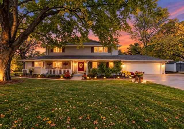 Photo 1 of Single family home for sale at 7920 Robin Cir, Waconia, MN 55387 | MLS# 7161043 | Listing updated on 2026-10-21