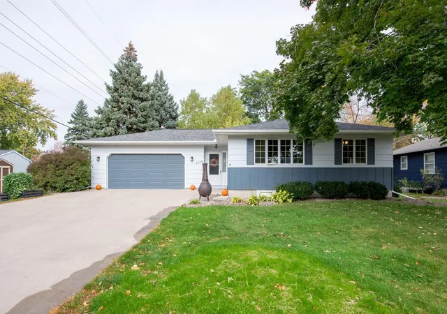 Single family home for sale at 2208 Marwood Dr, Mankato, MN 56001 | MLS# 7161063
