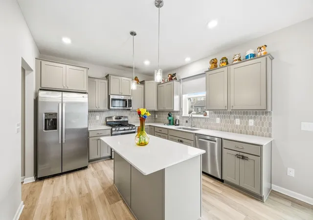 Photo 3 of Single family home for sale at 24400 Edgewater Ln, Rogers, MN 55374 | MLS# 7161079 | Listing updated on 2026-10-22