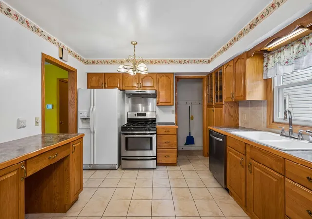 Photo 3 of Single family home for sale at 5234 Girard Ave N, Minneapolis, MN 55430 | MLS# 7161086 | Listing updated on 2026-10-19