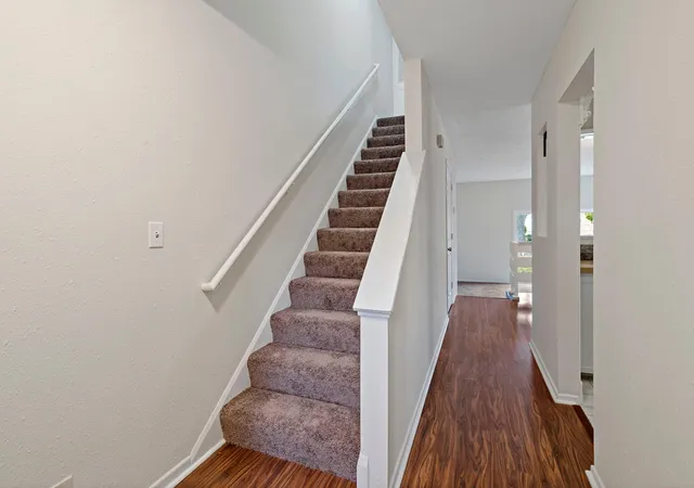 Photo 3 of Single family home for sale at 7211 W Franklin Ave, Minneapolis, MN 55426 | MLS# 7161089 | Listing updated on 2026-10-17