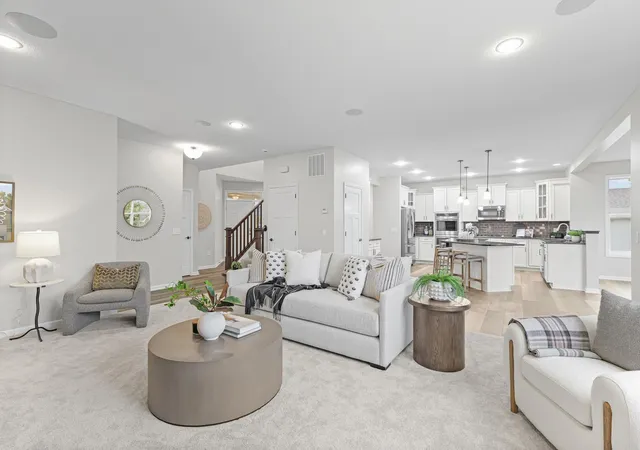 Photo 4 of Single family home for sale at 18072 Hyde Park Ave, Lakeville, MN 55044 | MLS# 7161092 | Listing updated on 2026-10-19