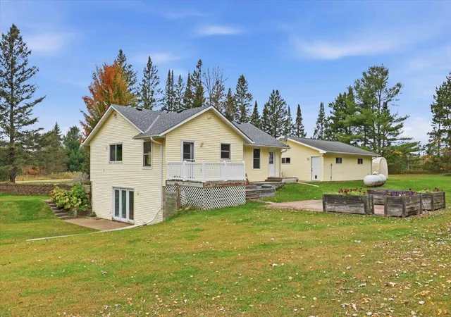 Photo 3 of Single family home for sale at 2072 Nightengale St, Mora, MN 55051 | MLS# 7161105 | Listing updated on 2026-10-22